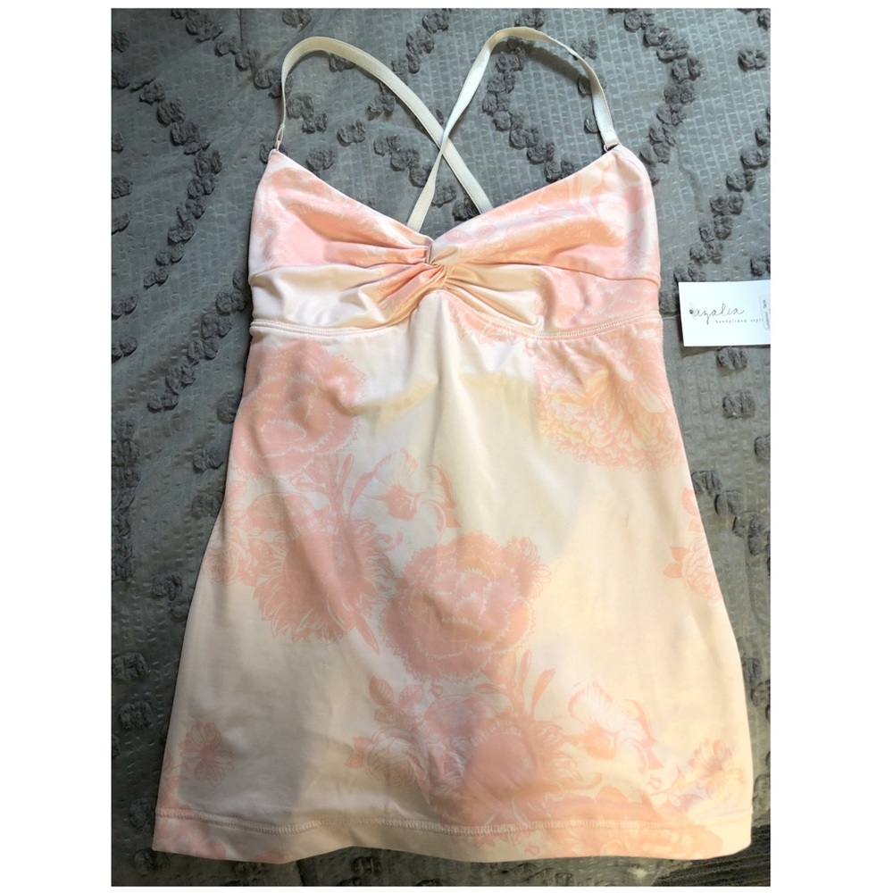 Lululemon Hawaiian tank top